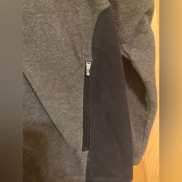 Champion Men’s Gray and Black Zip-Up Fleece Jacket - Picture 5 of 12